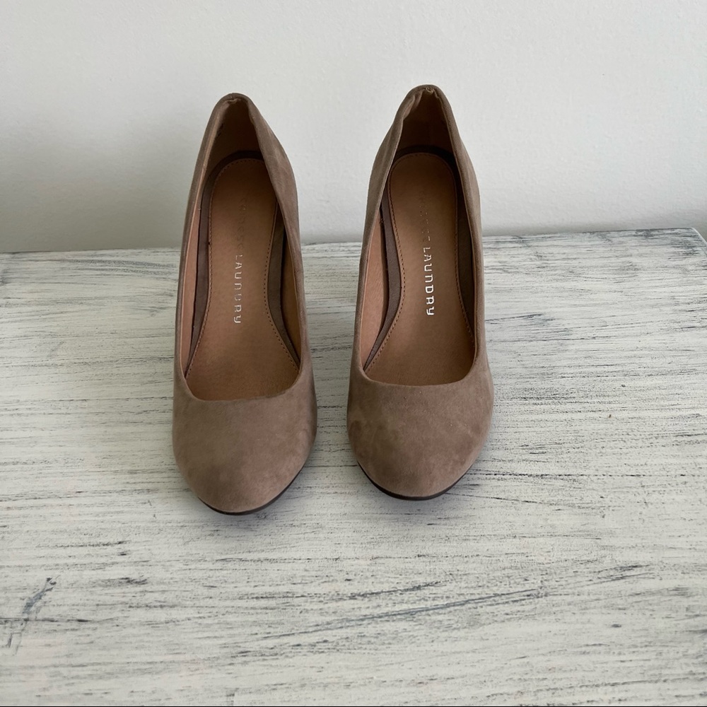 Chinese Laundry Beige/brown block heels